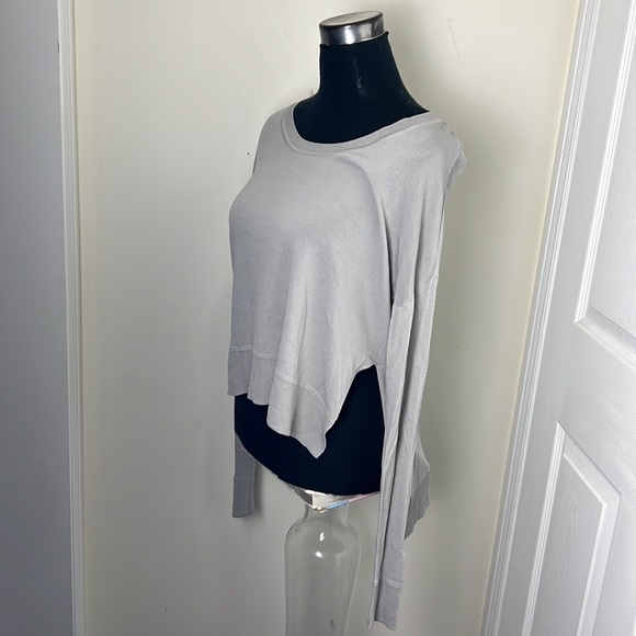Aritzia Wilfred Librement Asymmetrical Sweater Size Small - Picture 8 of 11